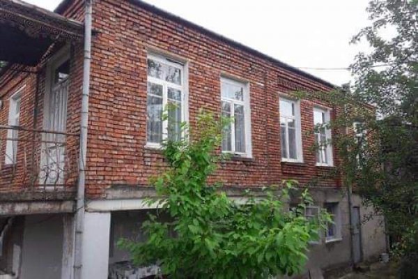 597137177 გირავდება თერჯოლაში კერძო სახლი საუკეთესო პირობებით 