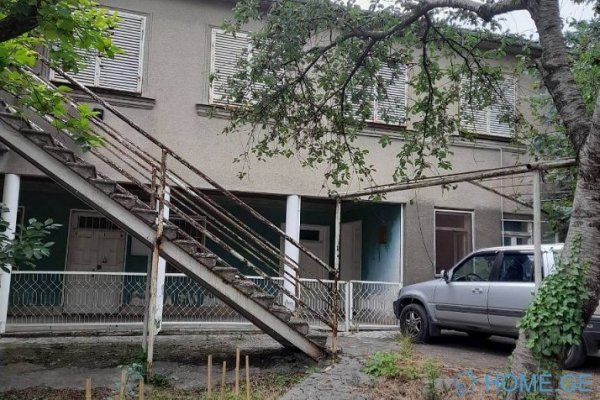 გირავდება იდეალური პირობებით კერძო სახლი ზესტაფონში, მეპატრონის ცხოვრების უფლებით!