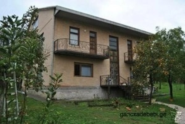 გირდავდება კერძო სახლი ვანის მუნიციპალიტეტში