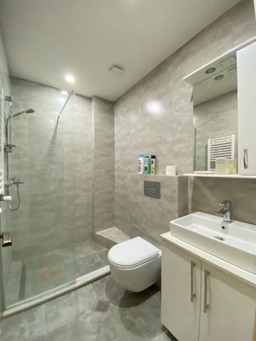 REDCO VALLEY BAKURIANI დიდველისა და ტატრას სასრიალოსთან ქირავდება დღიურად 2 ოთახიანი 46კვ.მ