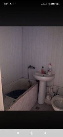 იყიდება მეგობრობის გამზირზე