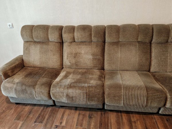 იყიდება გერმანიიდან ჩამოტანილი კუთხის დივანი